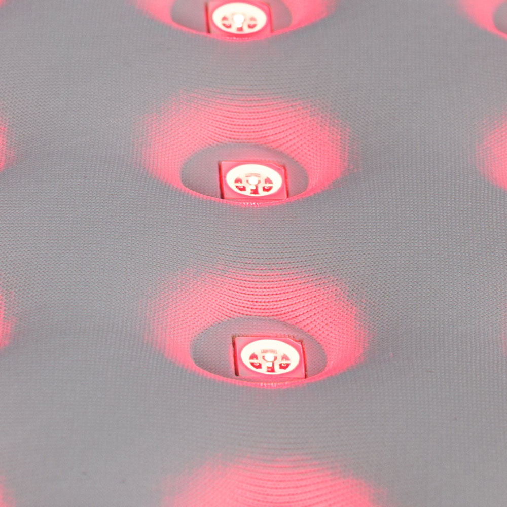 大型赤色光マット ポータブル 近赤外線 660nm & 85 - Red Light Therapy Mask Near Infrared のレビューと価格